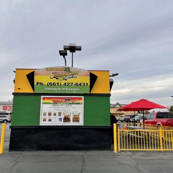 Barrington's Jamaican Kitchen - Exterior - Caribbean Near Me - Bakersfield, California