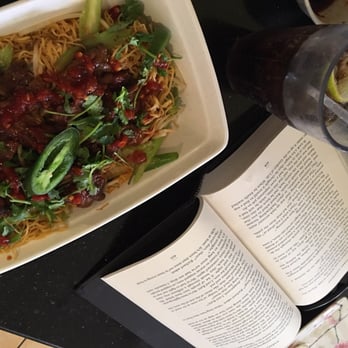 Pho La Jolla - Crispy egg noodles with beef - Vietnamese Near Me - La Jolla, California