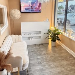 Athenas Brows & Beauty - Clean and Beautiful waiting area while you wait ..