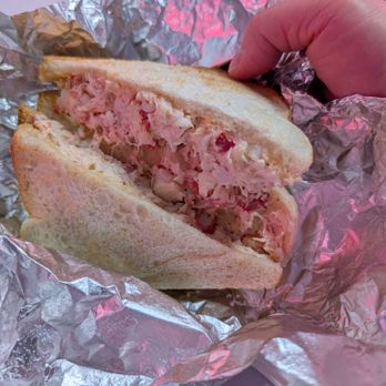 Alive & Kicking Lobsters - Lobster sandwich - Seafood Near Me - Cambridge, Massachusetts