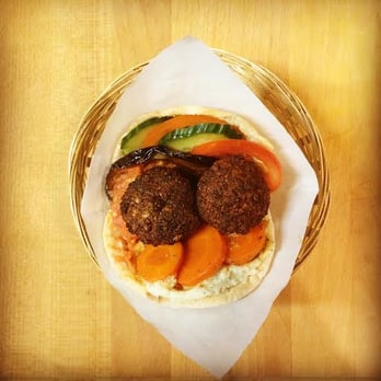 Yaafa - Nouvelle recette dans mon fast good préféré.Caviar d'artichaut, carottes marinées, aubergines grillées, concombres, sauce maison - Falafel Near Me - Lyon, 69 Yaafa - Nouvelle recette dans mon fast good préféré.Caviar d'artichaut, carottes marinées, aubergines grillées, concombres, sauce maison - Falafel Near Me - Lyon, 69