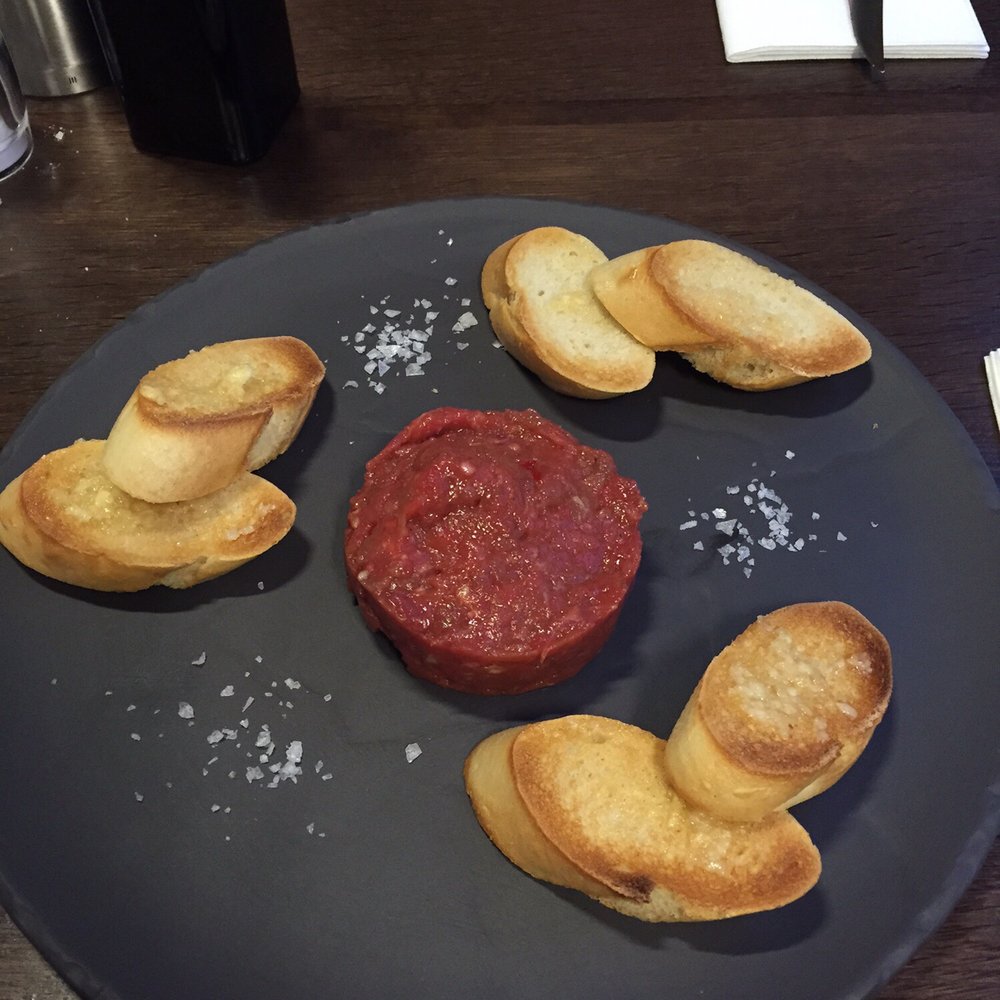 Forman Beef and Beer - Steak tartar with crostinis - Steakhouses Near Me - Brno, JM