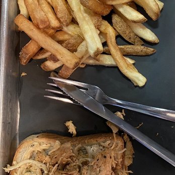 Dunc's BBQ Kitchen - Smoked Chicken Sandwich - Barbeque Near Me - Newnan, Georgia Dunc's BBQ Kitchen - Smoked Chicken Sandwich - Barbeque Near Me - Newnan, Georgia