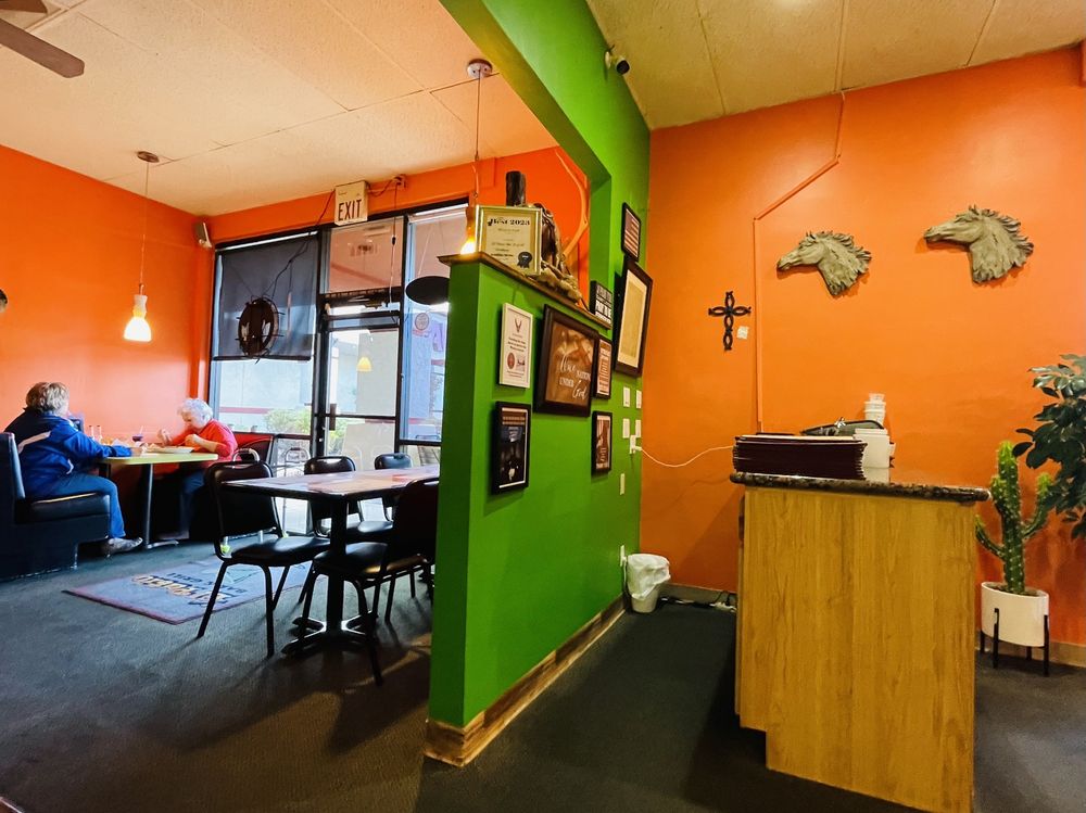 El Patio Bar & Grill