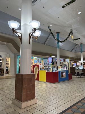 500 Lakewood Ctr Mall by null