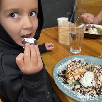 Freims - Oreo Waffles - Cafeteria Near Me - Ciudad de México, DIF Freims - Oreo Waffles - Cafeteria Near Me - Ciudad de México, DIF