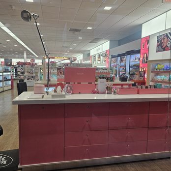 Ulta Beauty - Cosmetics & Beauty Supply Near Me - Las Vegas, Nevada