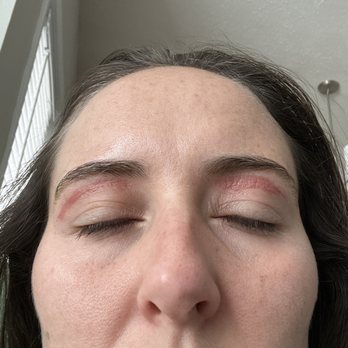 Classic Nails - Eye lids burnt - Nail Salons Near Me - Atlanta, Georgia