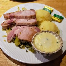Thomond Bar - Bacon and Cabbage at Thomond