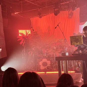 Bottom Lounge - Music Venues Near Me - Chicago, Illinois Bottom Lounge - Music Venues Near Me - Chicago, Illinois