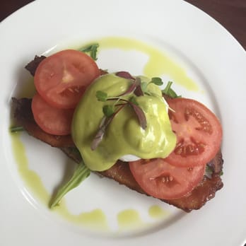 Vintage - BLT eggs Benedict - Breakfast & Brunch Near Me - Vail, Colorado