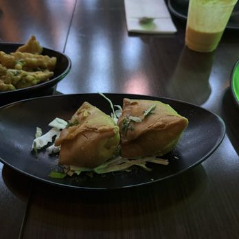 Bombay Sizzlers - Veg Samosa - Indian Near Me - Irving, Texas Bombay Sizzlers - Veg Samosa - Indian Near Me - Irving, Texas
