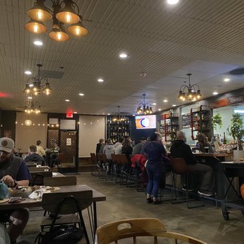 Divided Sky Tavern - Cozy - American Near Me - Fair Oaks, California