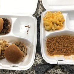 Bad Mother Smokers - Trio, mac n cheese and bbq beans