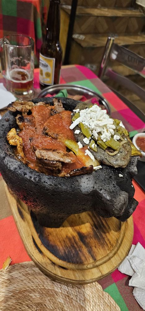 Tlacoyotitlán