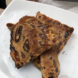 Cafe VinCino - Best whole grain fruit toast
