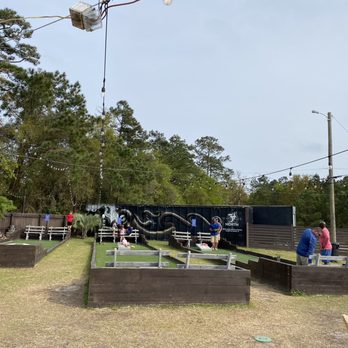 34 North - Corn hole - Beer Gardens Near Me - Cedar Point, North Carolina 34 North - Corn hole - Beer Gardens Near Me - Cedar Point, North Carolina
