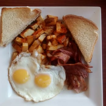 John Street Diner - The basic breakfast - Breakfast & Brunch Near Me - Hamilton, Ontario