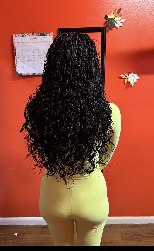 Amelie African Braids Logo