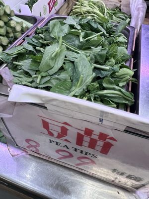 Hong Li Meat Market by null