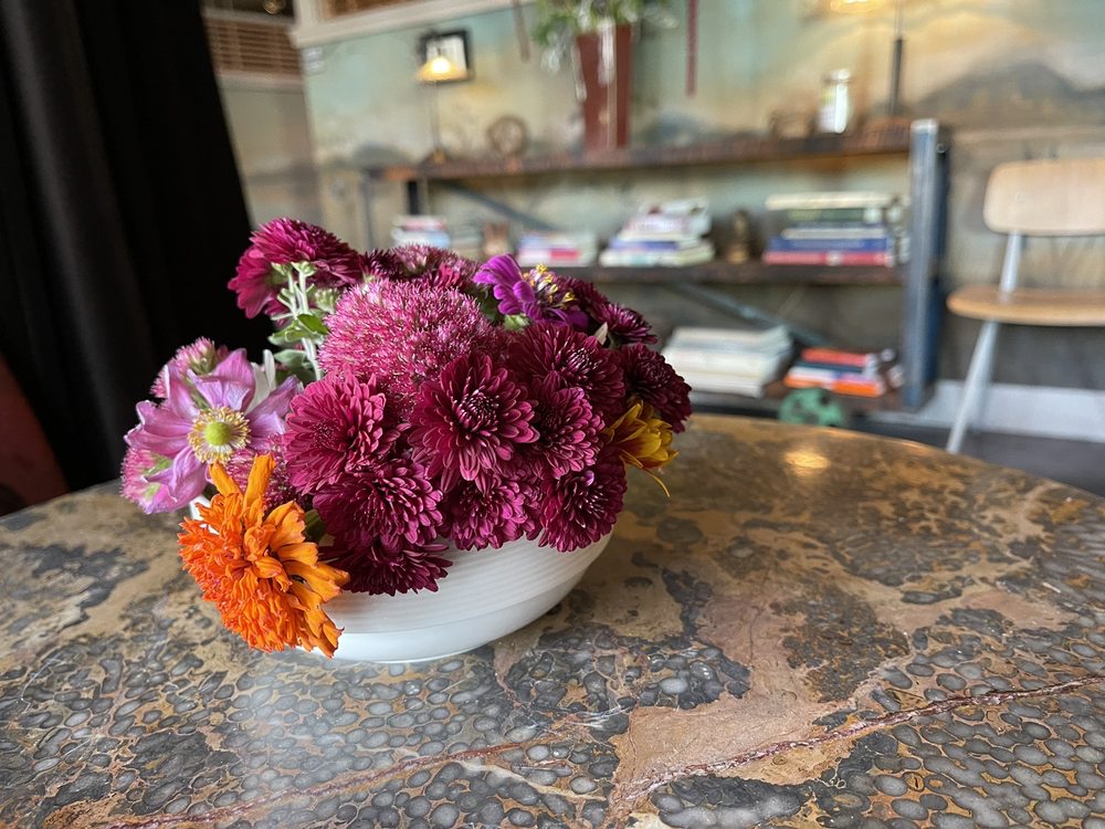 Nell Thorn Restaurant & Pub