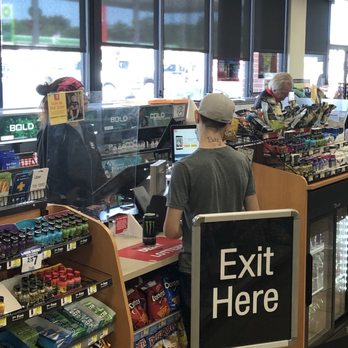 Speedway - a man standing at a checkout counter - Gas Stations Near Me - Smiths Grove, Kentucky Speedway - a man standing at a checkout counter - Gas Stations Near Me - Smiths Grove, Kentucky