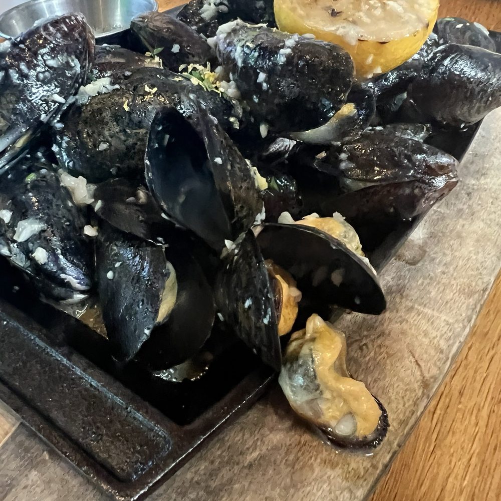 Bigfire - Mussels - American Near Me - Orlando, Florida Bigfire - Mussels - American Near Me - Orlando, Florida