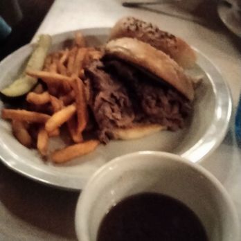 Fieldstone Country Inn - Roast beef on Kimmelweck with fries. - New American Near Me - Lockport, New York