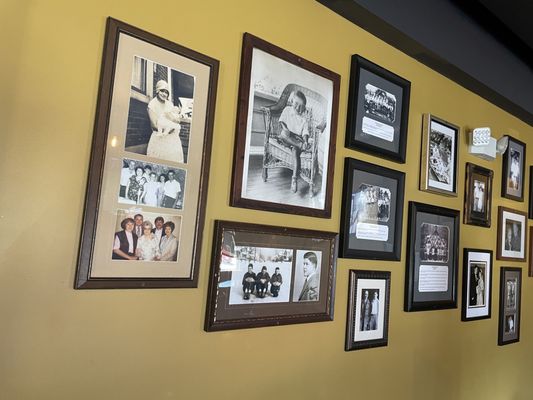 Plank's Bier Garten by null