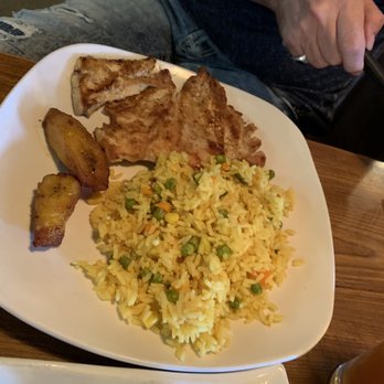 Los Paisas - Grilled chicken, yellow rice and sweet plantains - Colombian Near Me - Pineville, North Carolina Los Paisas - Grilled chicken, yellow rice and sweet plantains - Colombian Near Me - Pineville, North Carolina
