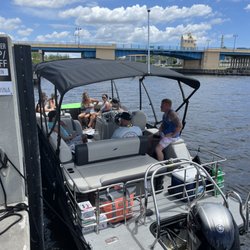 Boats and Floats Rentals - Extended lounge seating, with 175Hp Yamaha Vmax engine