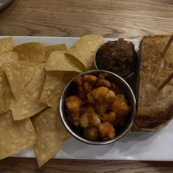 Atlas Tavern - Tavern Grilled Cheese, chips and salsa and Buffalo Cauliflower Wing - Pubs Near Me - Columbus, Ohio Atlas Tavern - Tavern Grilled Cheese, chips and salsa and Buffalo Cauliflower Wing - Pubs Near Me - Columbus, Ohio