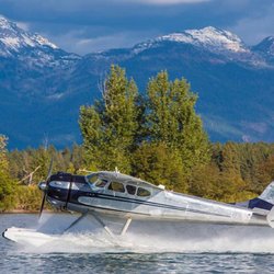 Backcountry Flying Experience - Tours in our Cessna 195