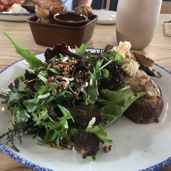 Avling Kitchen & Brewery - Breweries Near Me - Leslieville, Ontario