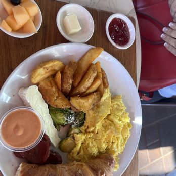 Utopia Caffe - French platter - Breakfast & Brunch Near Me - Tustin, California