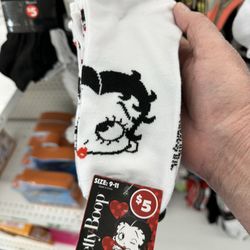Check out these Betty Boop socks!