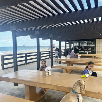 West Toast Cafe - Beach side coffe pastry açaí bowl place - Coffee & Tea Near Me - San Clemente, California West Toast Cafe - Beach side coffe pastry açaí bowl place - Coffee & Tea Near Me - San Clemente, California