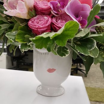 Menlo Botanica - Flower Bouquet - Florists Near Me - Menlo Park, California