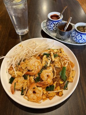Ruen Thai Restaurant by null