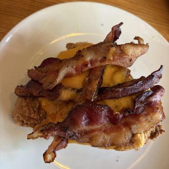 Applebee's Grill + Bar - Extra bacon - American Near Me - Orange City, Florida