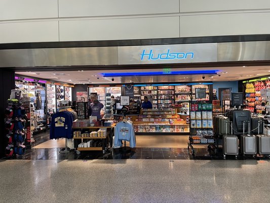 Hudson News Store 01071