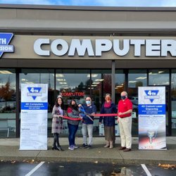 Ribbon cutting with the Chamber