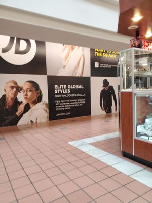 Greenbriar Mall by null