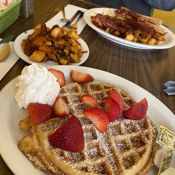 Borderline Cafe - Breakfast & Brunch Near Me - Lakewood, Ohio