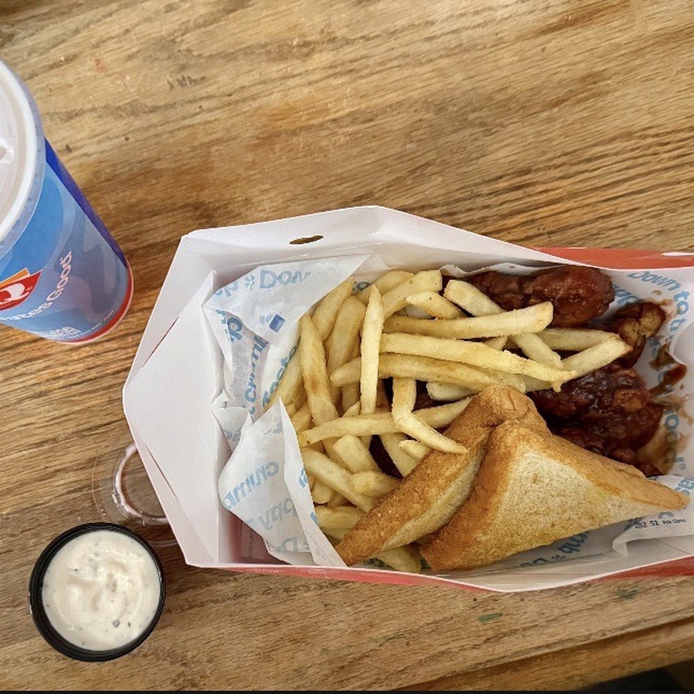 Dairy Queen Grill & Chill - Sauced & Tossed Honey BBQ 6pc - Ice Cream & Frozen Yogurt Near Me - Boone, Iowa Dairy Queen Grill & Chill - Sauced & Tossed Honey BBQ 6pc - Ice Cream & Frozen Yogurt Near Me - Boone, Iowa
