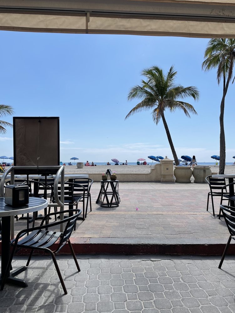 The Taco Joint Hollywood Beach Quadoman - O 