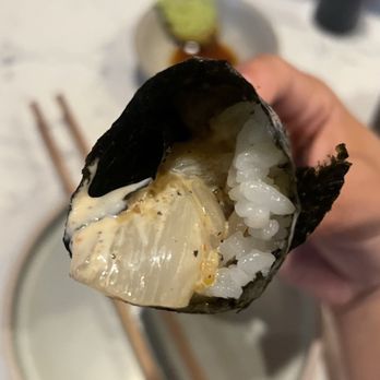 Handroll Bar Rolling - Scallop - Japanese Near Me - New York, New York