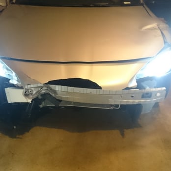 National Auto Collision - BEFORE: Front end damage - Body Shops Near Me - Kent, Washington National Auto Collision - BEFORE: Front end damage - Body Shops Near Me - Kent, Washington