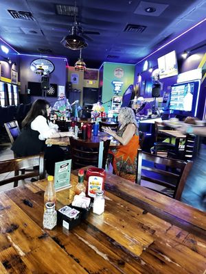 Mouton's Bistro & Bar by null