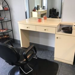 Hair Essence II Beauty Salon